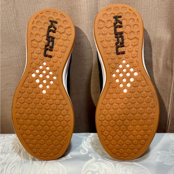 KURU Women’s 8 Wide Black Sneakers GUC - Picture 5 of 9